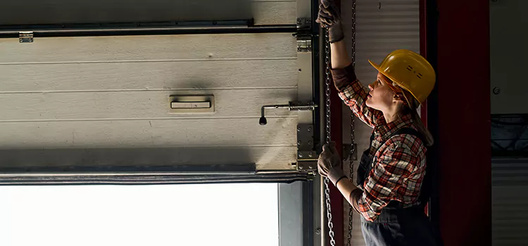 Addressing Common Garage Door Stoppage Issues in Pendleton, OR